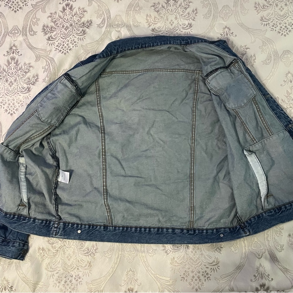 THE MET Dragon Embroidered Sleeve Denim Jacket - Picture 5 of 8